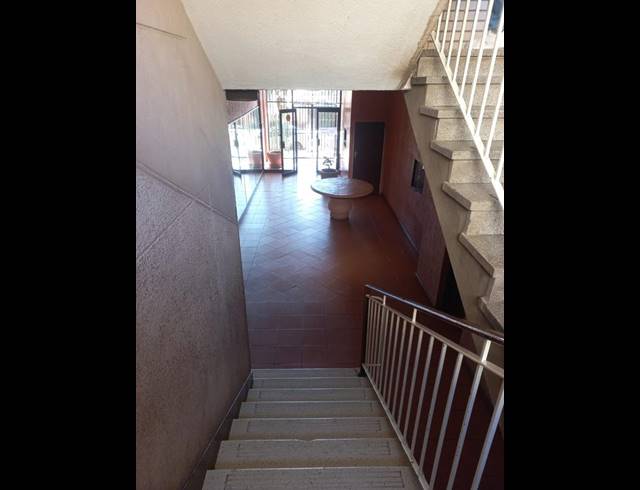 2 BEDROOM APARTMENT FOR SALE IN YEOVILLE